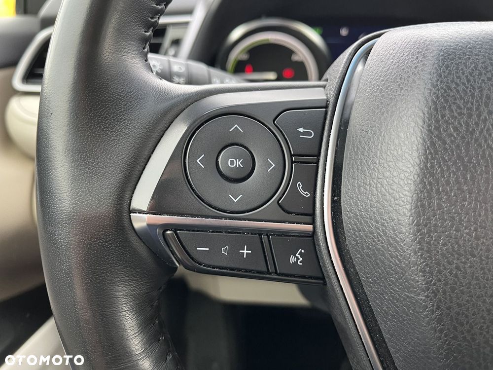 Toyota Camry 2.5 Hybrid Executive CVT - 13