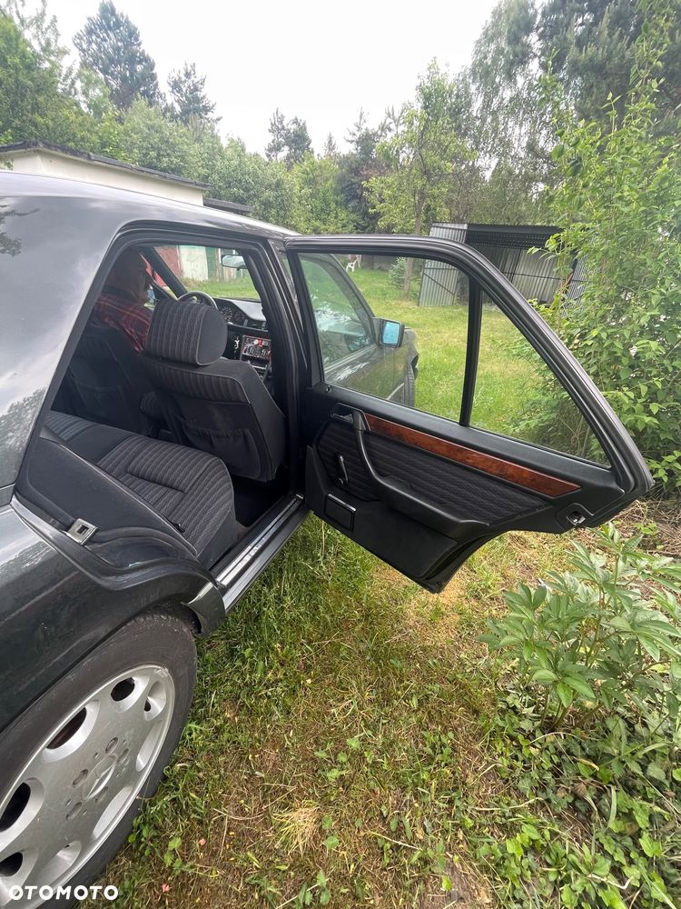 Mercedes-Benz W124 (1984-1993) - 3