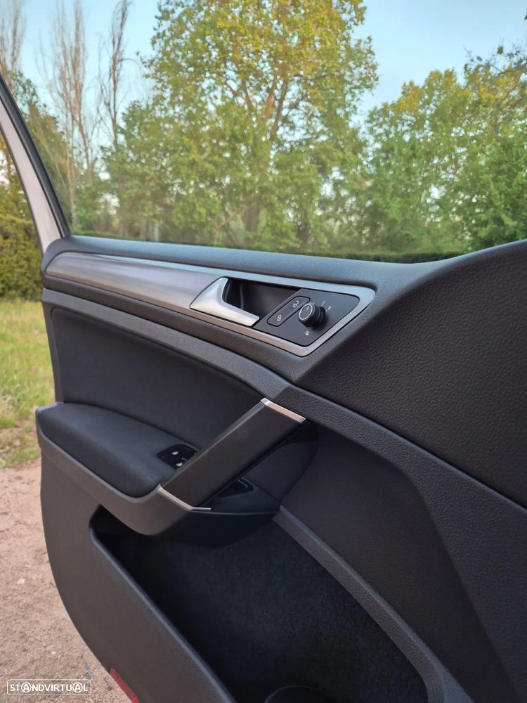 VW Golf Variant - 13