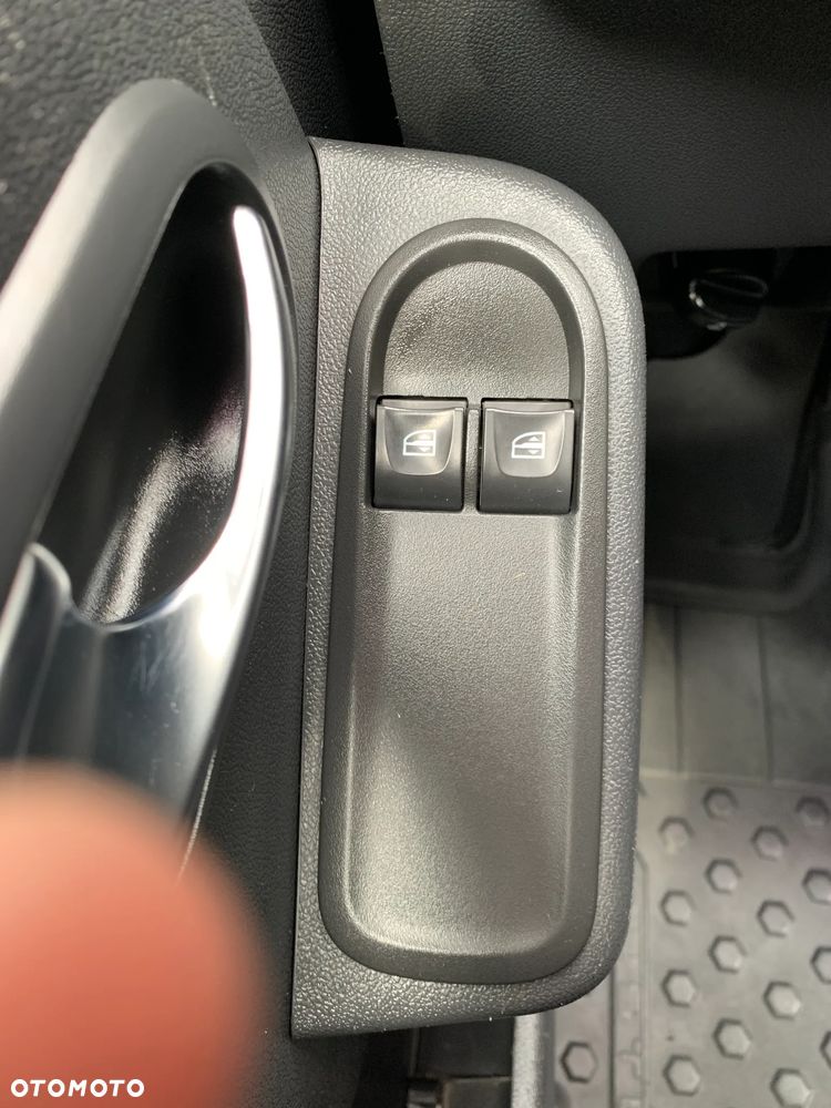 Dacia Duster 1.2 TCe Prestige S&S EU6 - 15