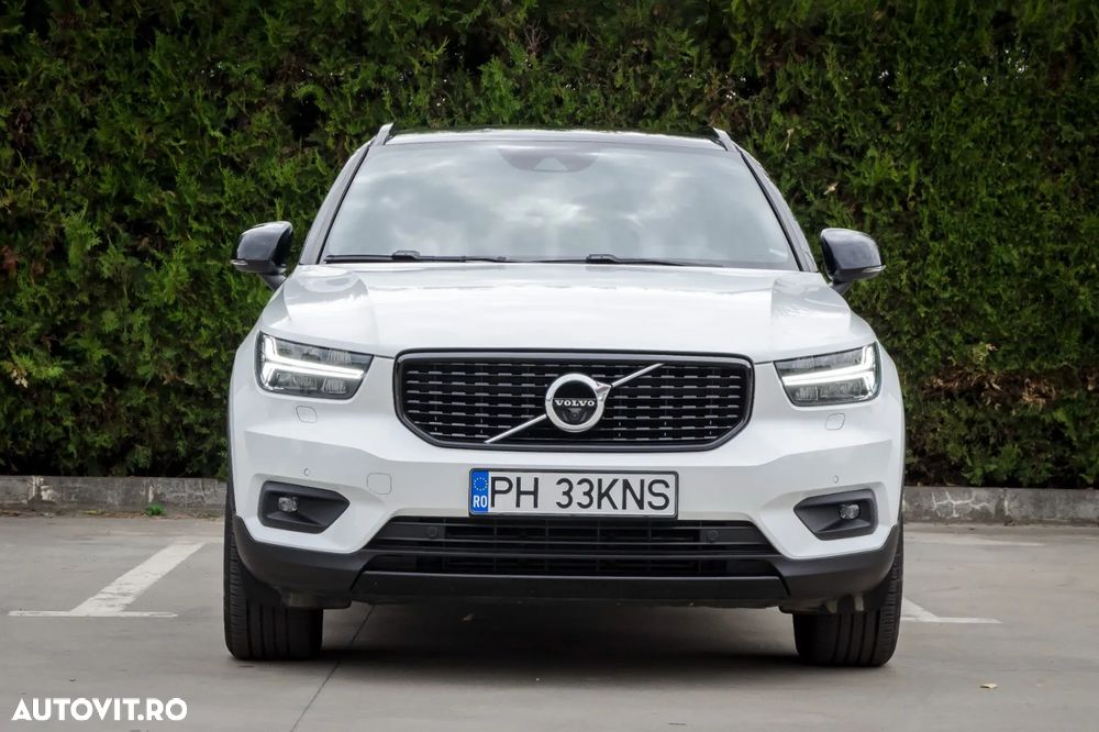 Volvo XC 40 D4 AWD Geartronic R-Design - 2