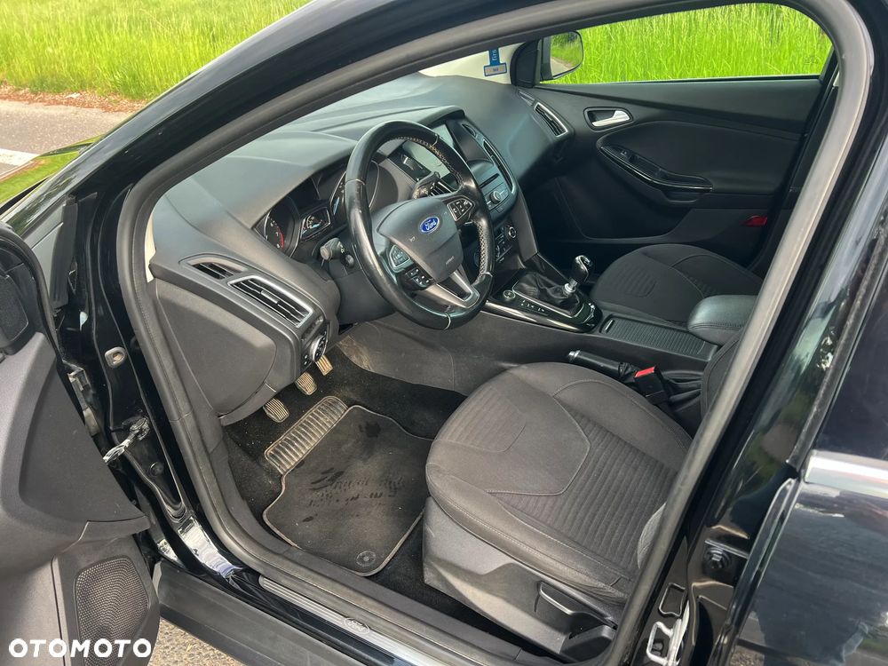 Ford Focus 1.5 EcoBoost STart-Stopp-System TITANIUM - 13