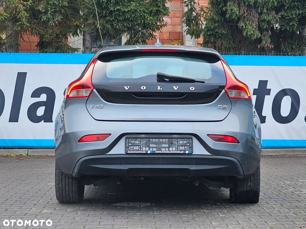 Volvo V40 D2 Momentum - 5