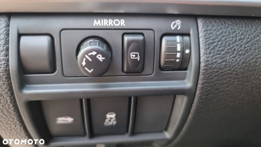Subaru Outback 2.0 D Comfort AT - 23
