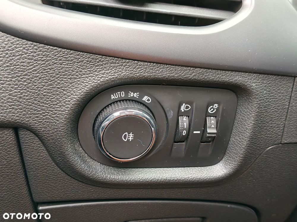 Opel Astra 1.5 CDTI Edition S&S - 16
