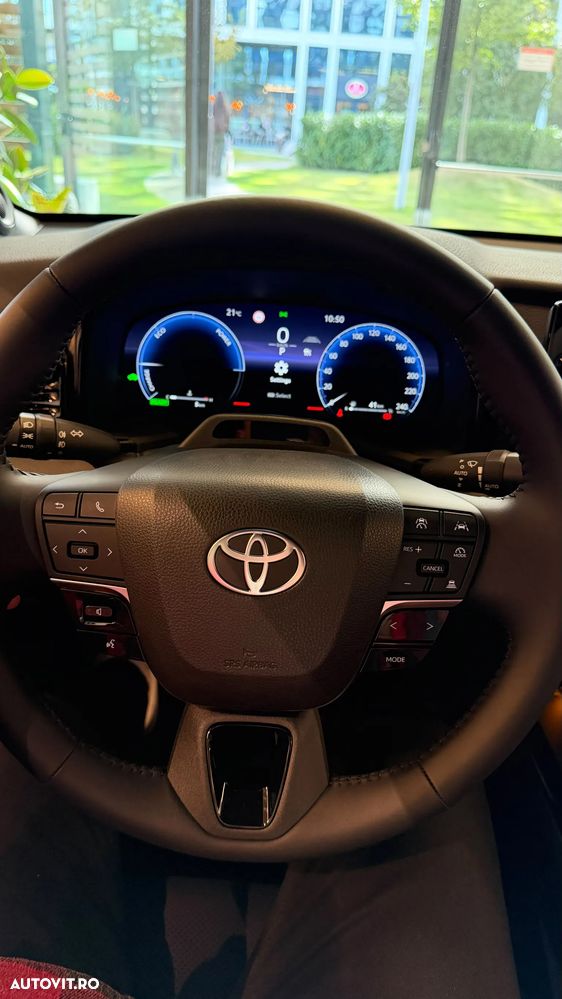 Toyota Camry - 16