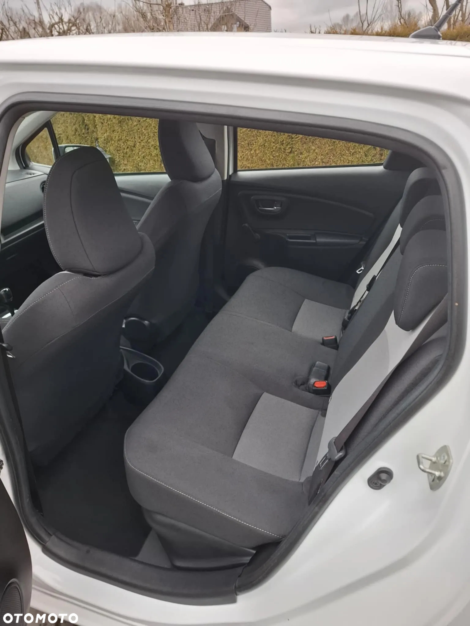 Toyota Yaris - 4