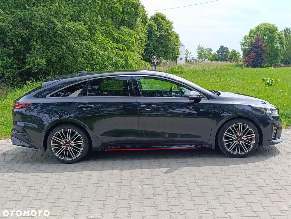 Kia ProCeed 1.6 T-GDI GT DCT - 3