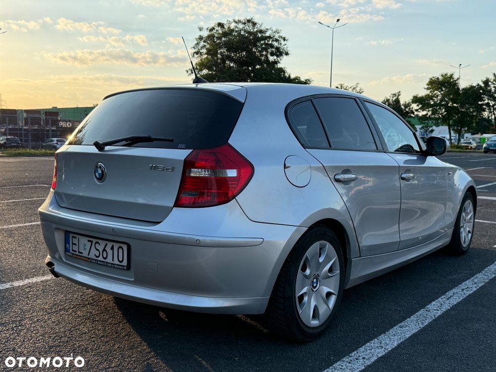 BMW Seria 1 116d - 5