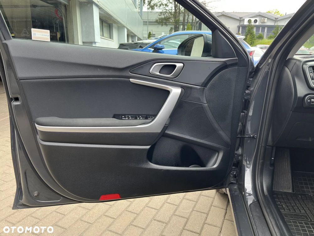 Kia Ceed 1.5 T-GDI M DCT - 10
