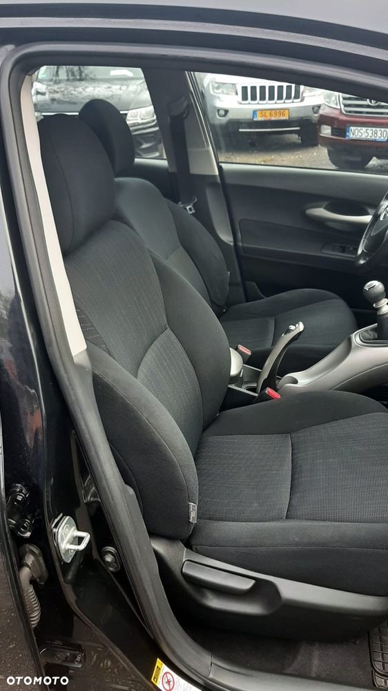 Toyota Auris - 14