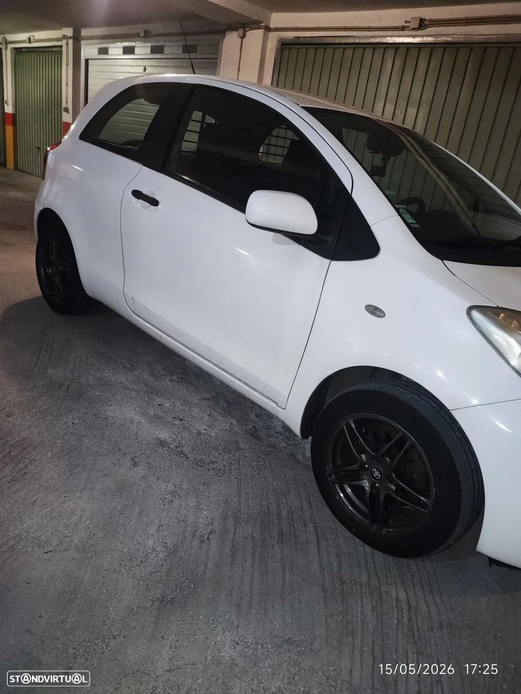 Toyota Yaris - 2