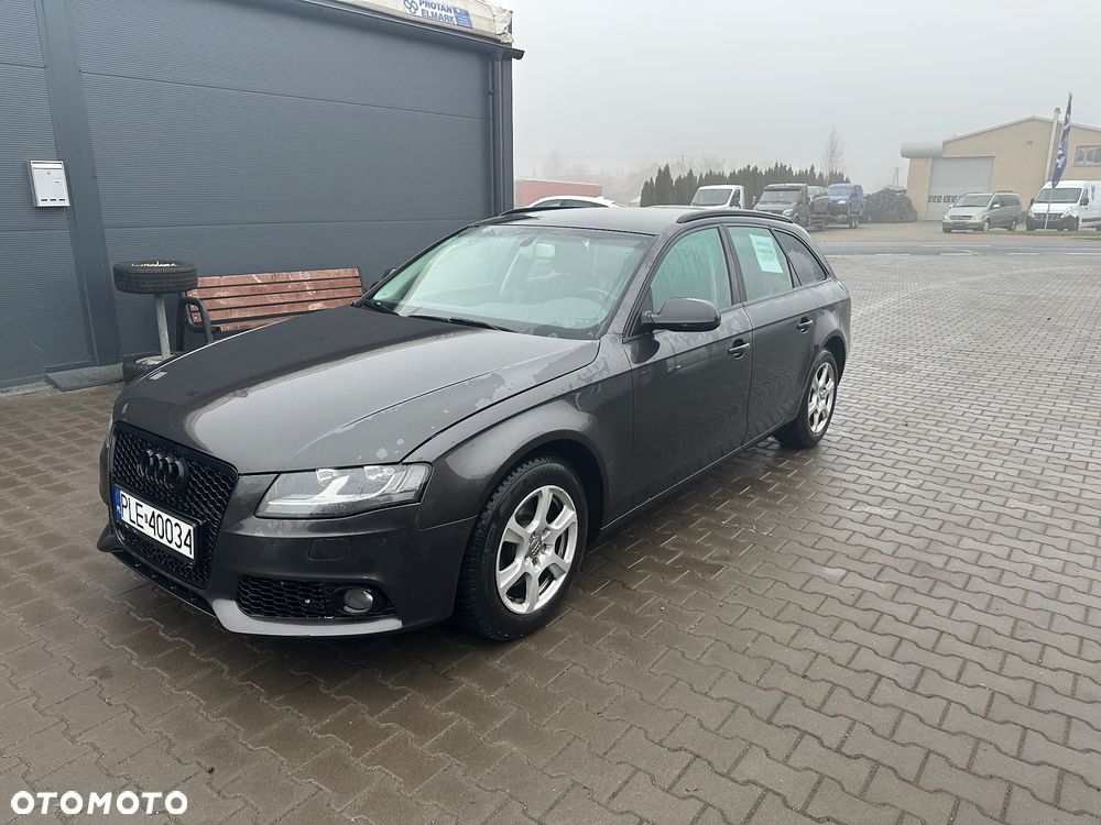 Audi A4 Avant 2.0 TDI DPF Ambiente - 2