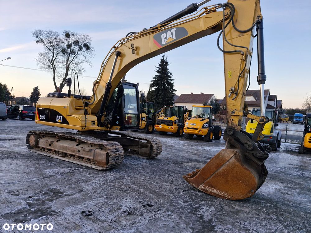 Caterpillar 319D - 3