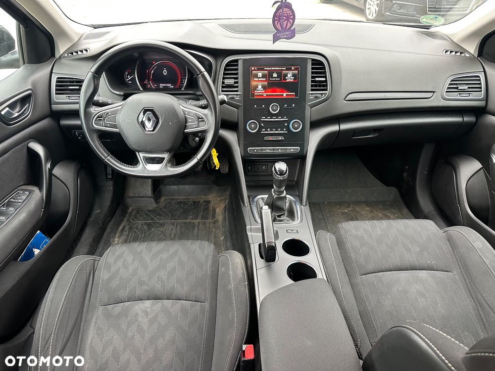 Renault Megane TCe 140 GPF LIMITED - 29