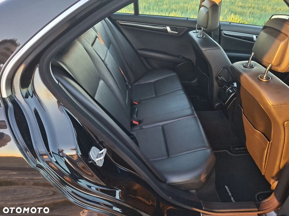 Mercedes-Benz Klasa C 220 CDI DPF (BlueEFFICIENCY) - 16