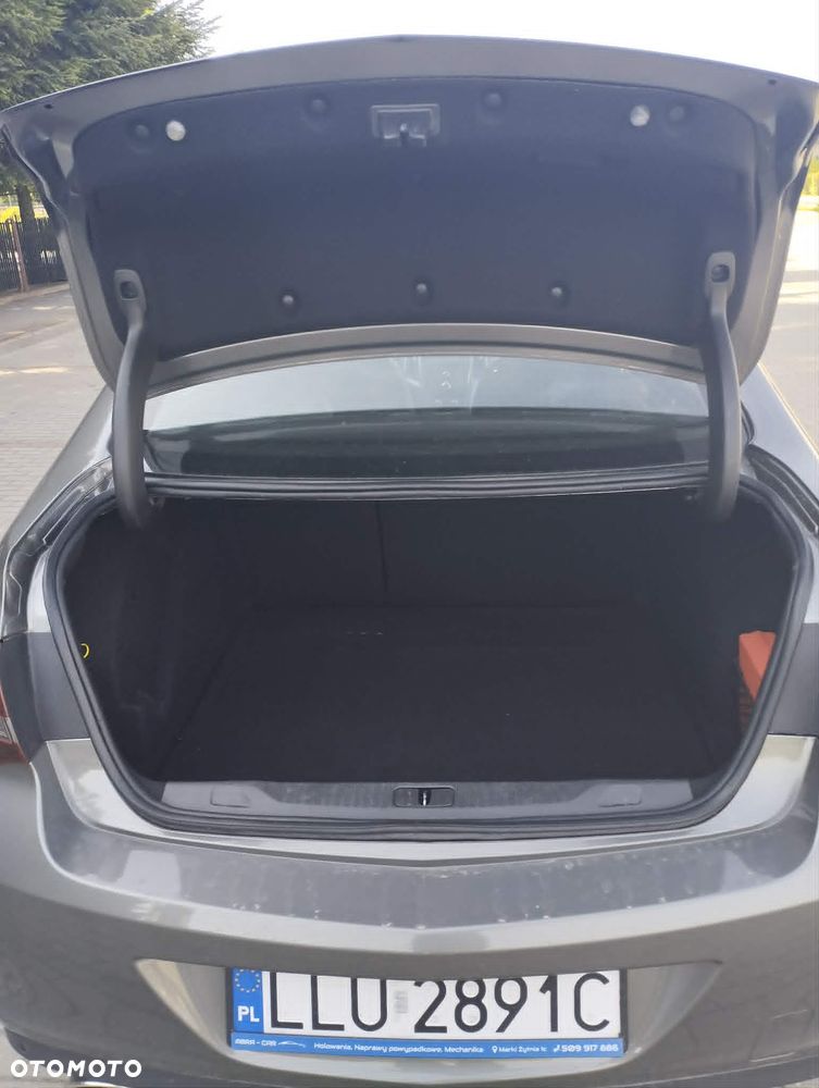 Opel Astra 1.4 T EU6 - 15