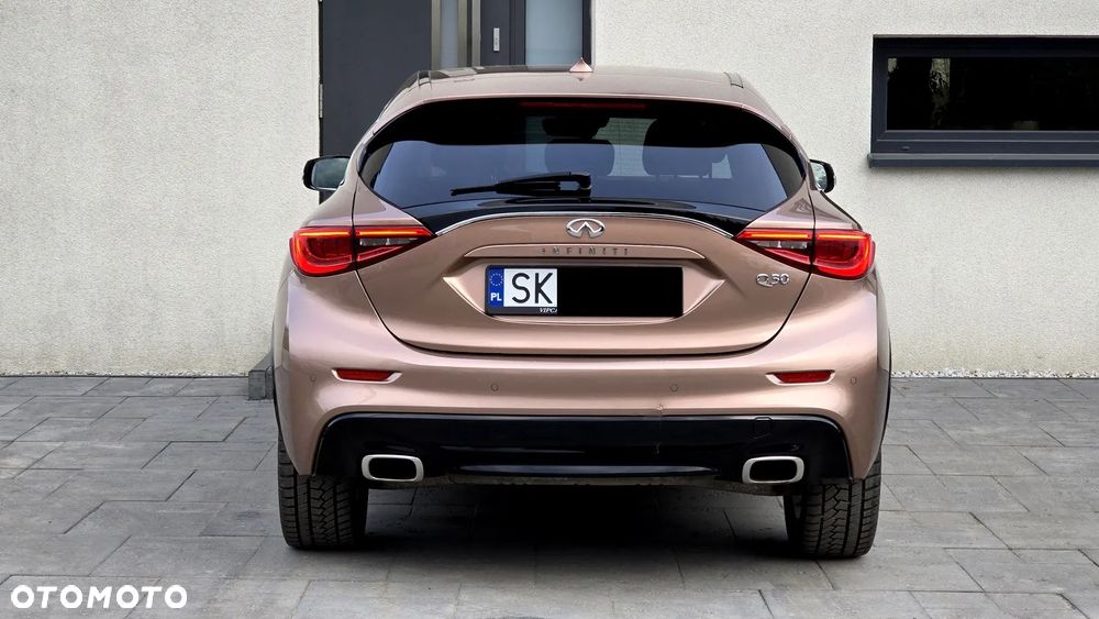 Infiniti Q30 1.6t Business Executive - 12
