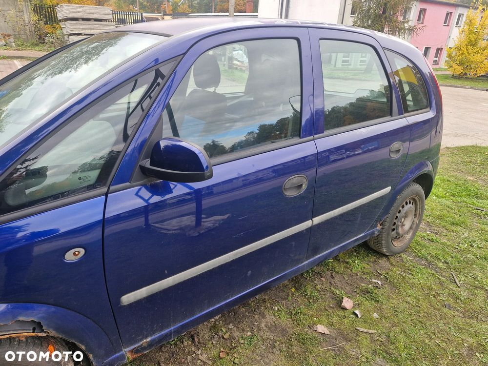 Opel Meriva (Z21B)  :pojazd na części: maska, zderzak, drzwi, szyby, lusterka, chłodnica .. - 2