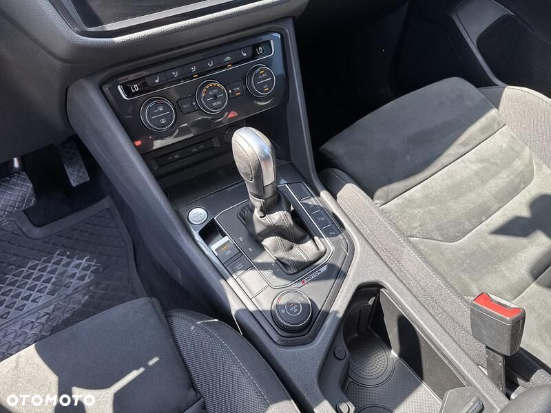 Volkswagen Tiguan Allspace 2.0 TSI 4Mot Highline DSG - 16