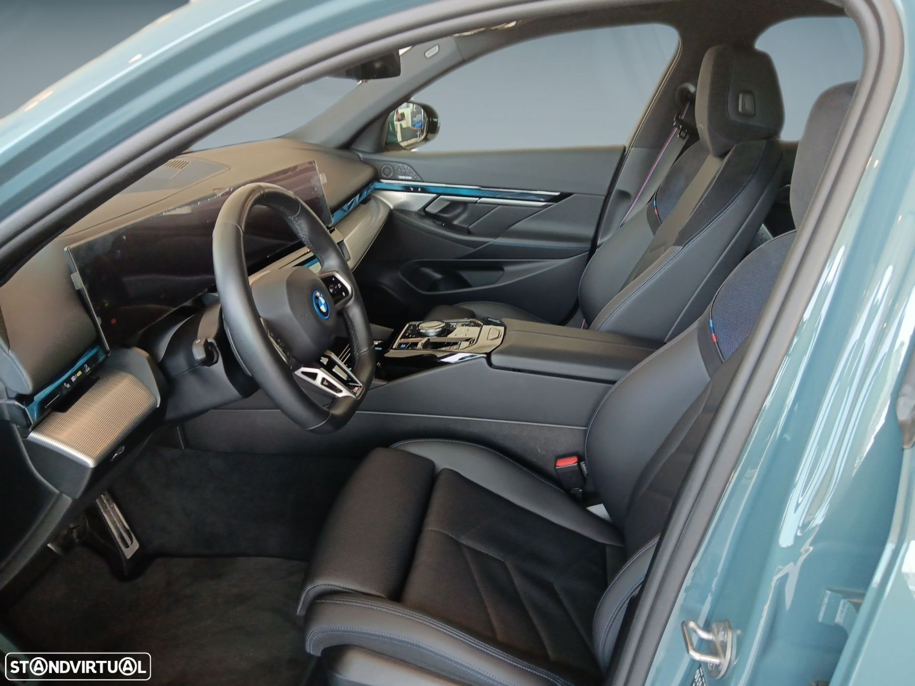 BMW i5 eDrive40 Edição Desportiva M - 13