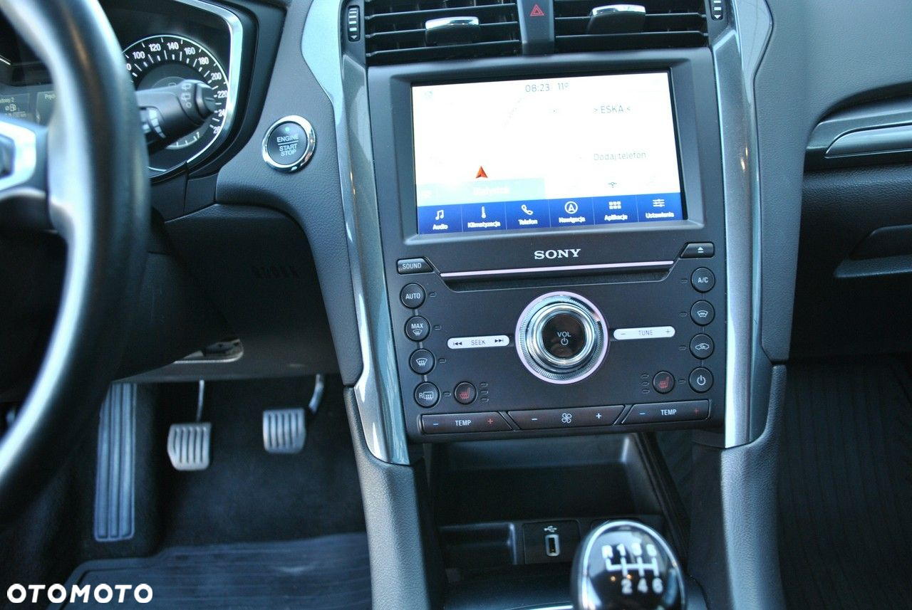 Ford Mondeo 2.0 EcoBlue Titanium - 23