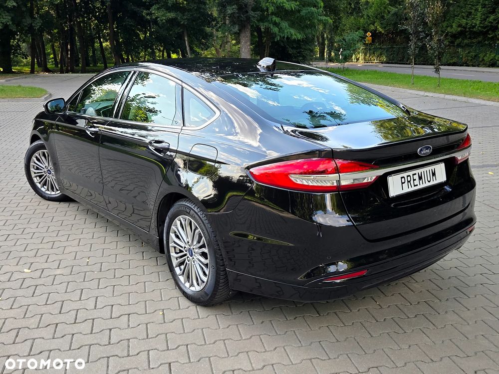 Ford Mondeo 2.0 Hybrid Titanium - 3