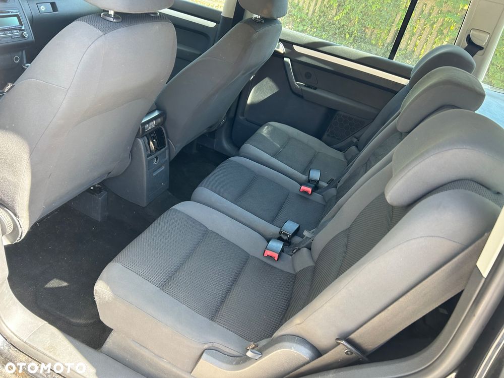 Volkswagen Touran 1.6 TDI DPF BlueMotion Technology Cup - 12
