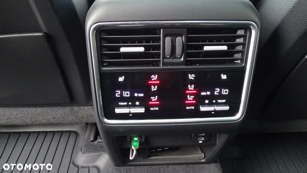 Porsche Cayenne E-Hybrid Platinum Edition - 15