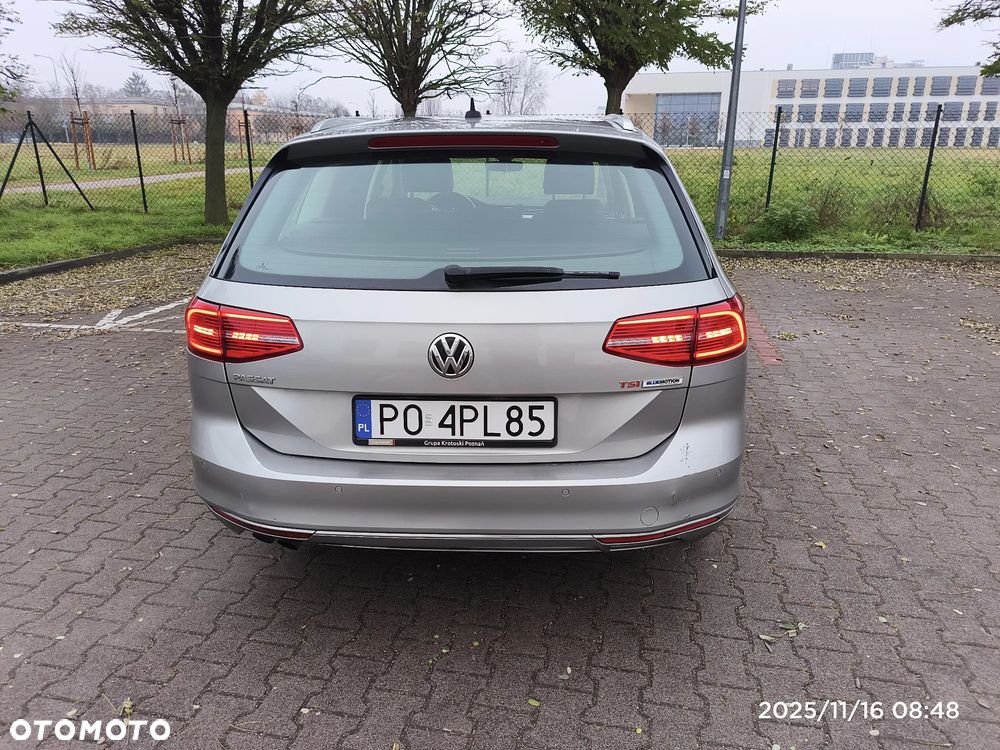 Volkswagen Passat - 10