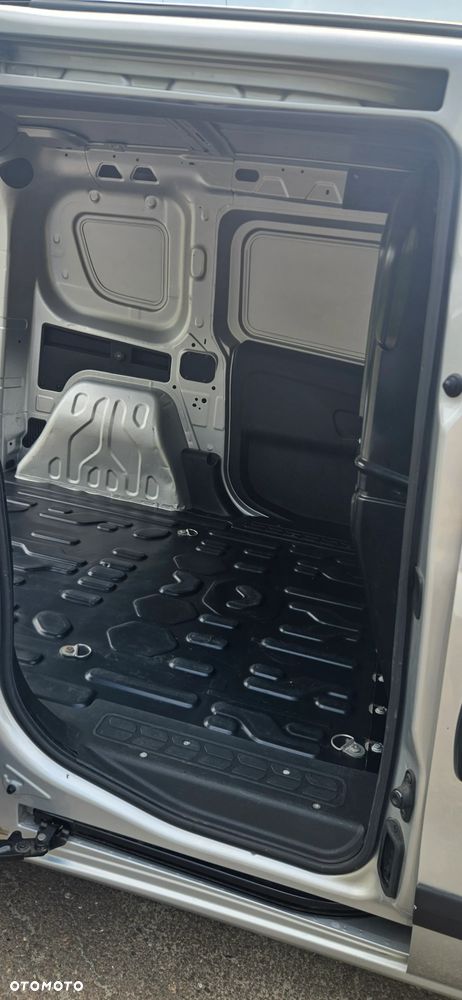 Fiat Doblo II Lift - 11