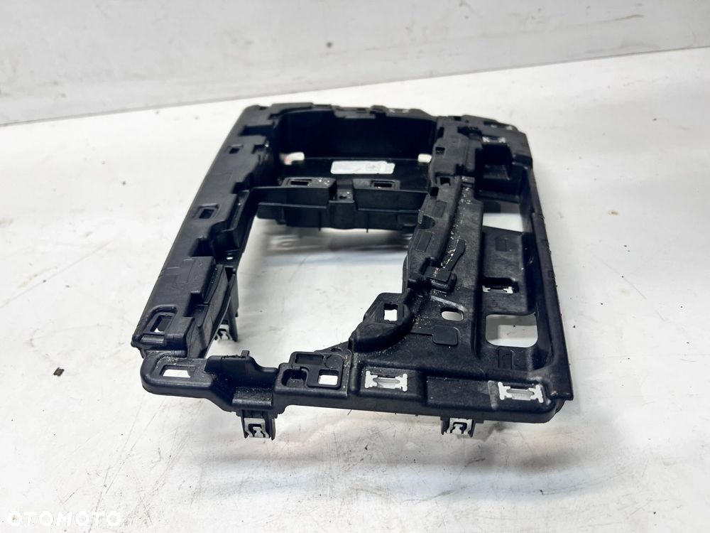 RAMKA KONSOLI TUNELU ŚRODKOWEGO AUDI Q5 FY 80A 80B864261A - 1