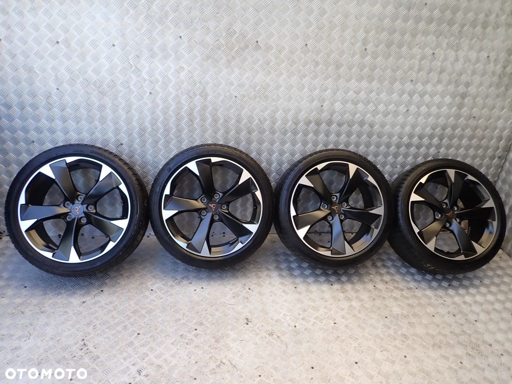 FELGI ALUMINIOWE CUPRA  7,5JX18  ET 45  5X112  5FA601025H NA OPONIE LETNIEJ BRIDGESTONE  225/40/18