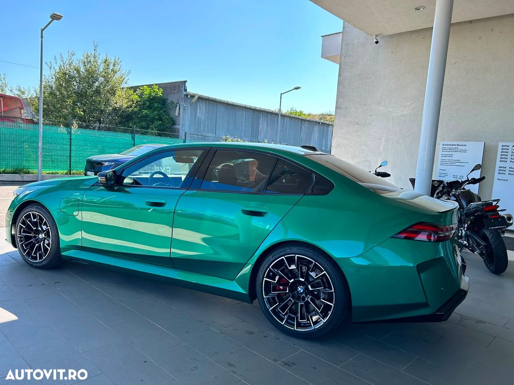 BMW M5 xDrive - 3