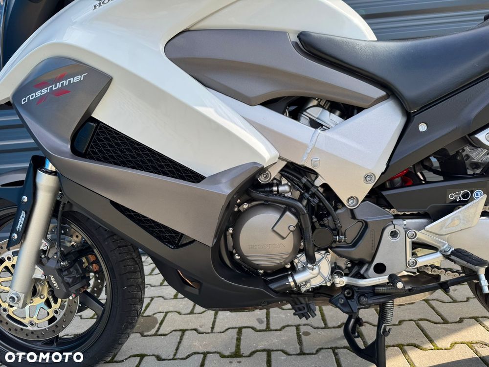 Honda VFR - 15