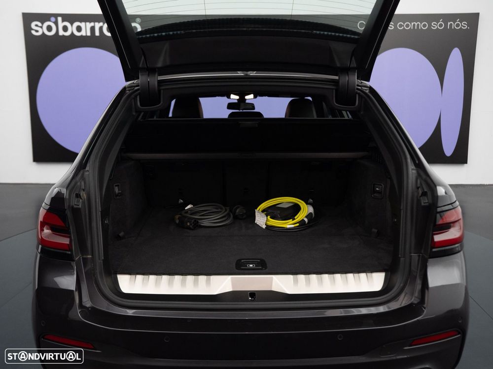 BMW 520 e Pack M - 13
