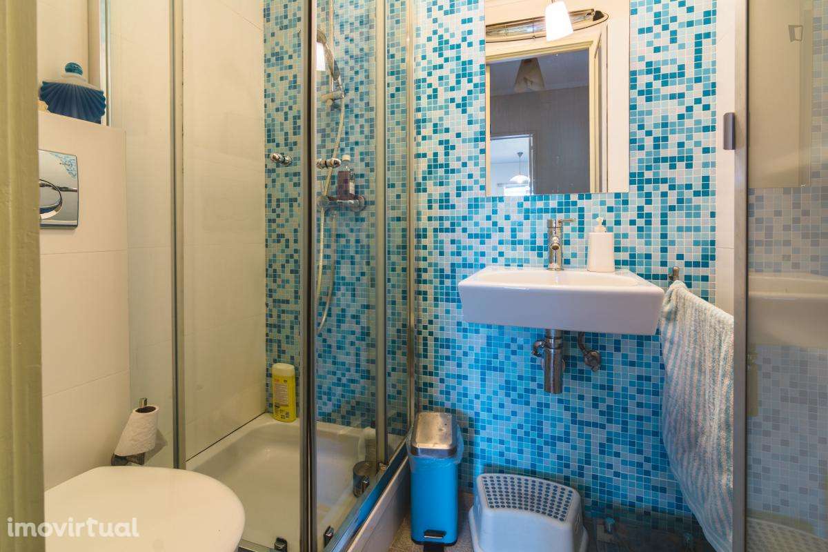 Quarto - localizado em Algés Lisbon - Grande imagem: 2/39