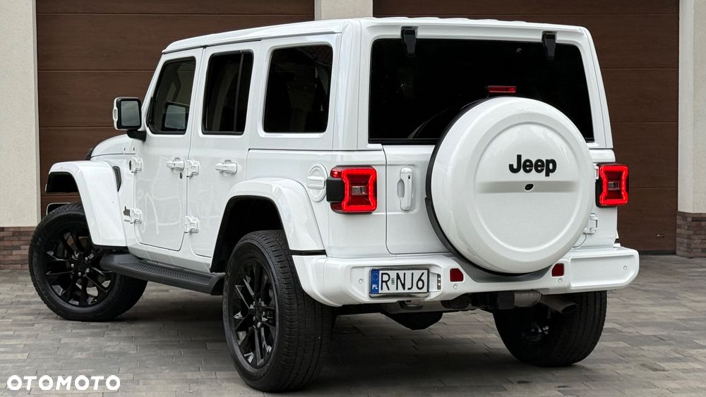 Jeep Wrangler - 26