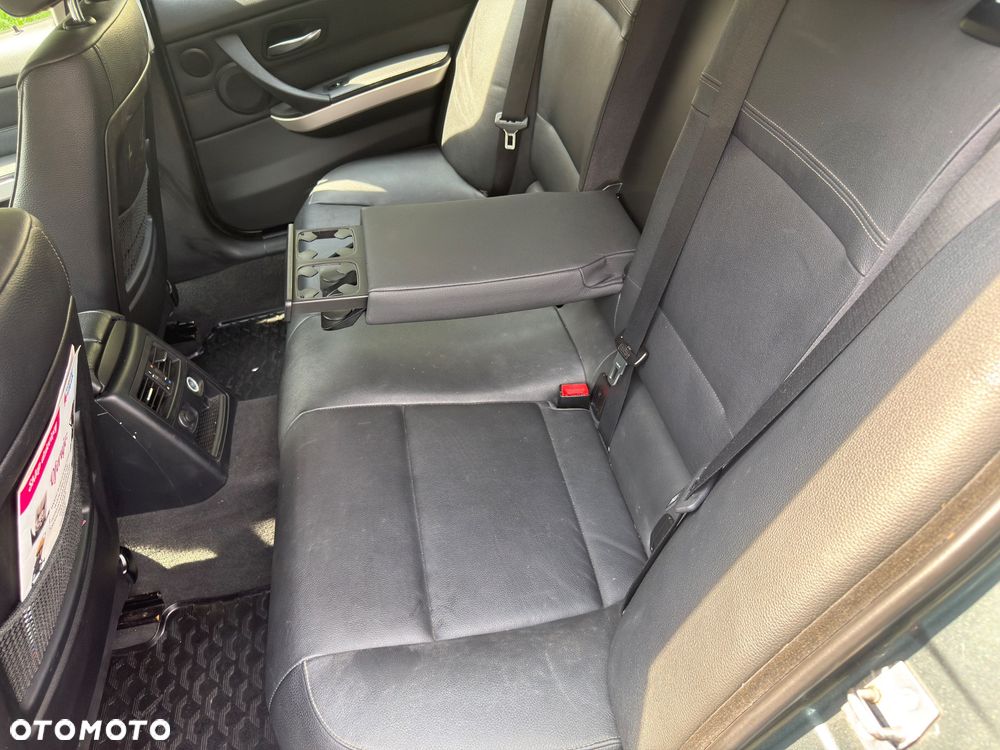 BMW Seria 3 - 26