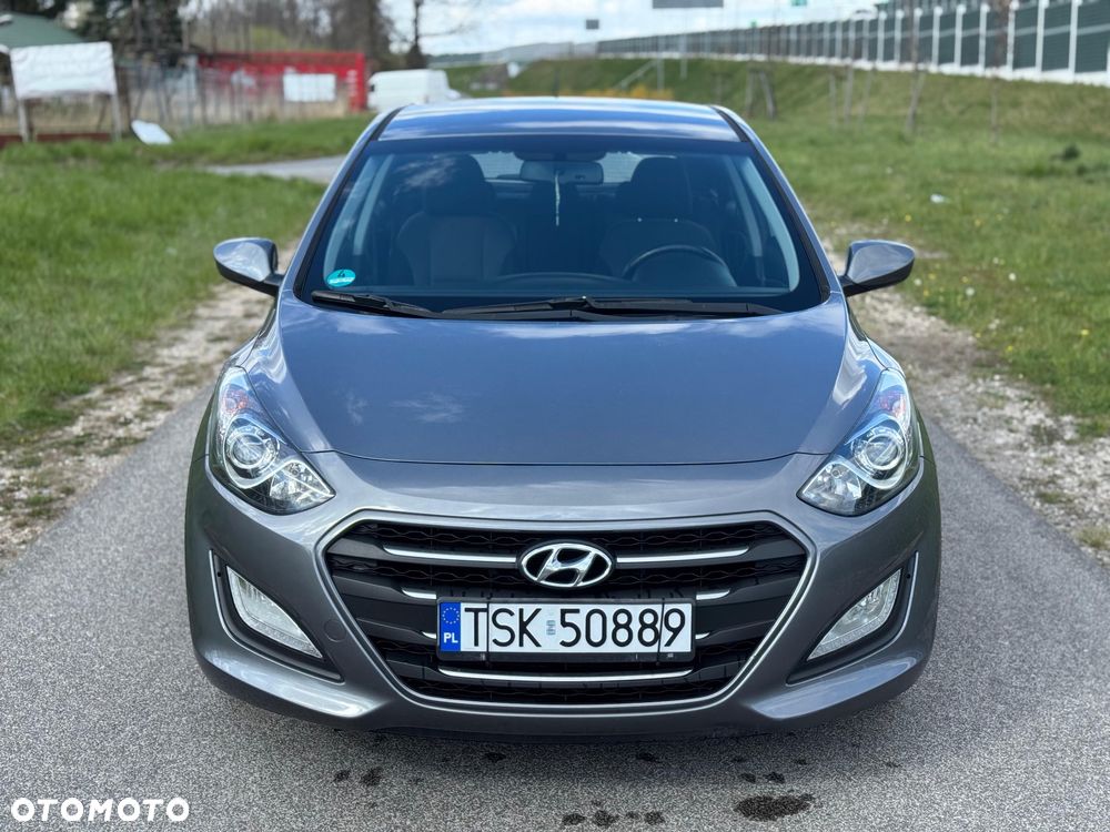 Hyundai i30 blue 1.4 - 1