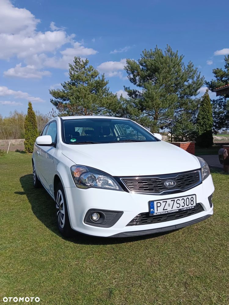 Kia Ceed 1.4 Comfort + - 8