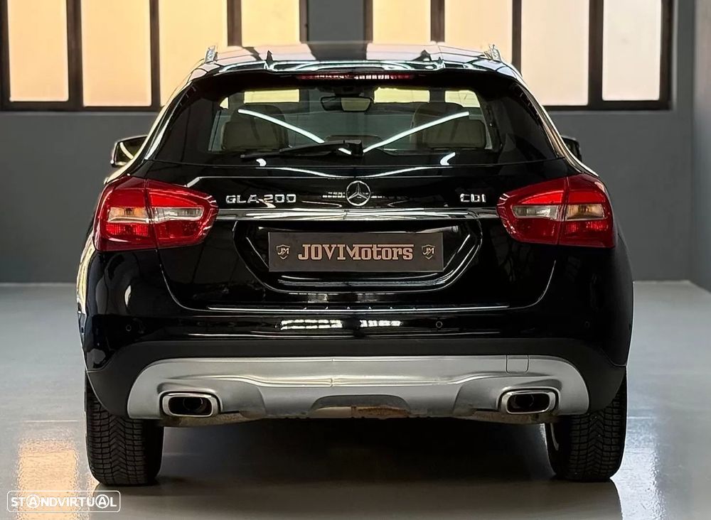 Mercedes-Benz GLA 200 (CDI) d 7G-DCT Urban - 5