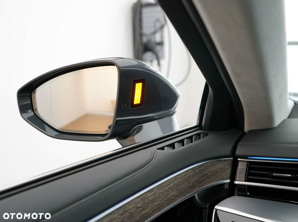 Audi A8 - 26