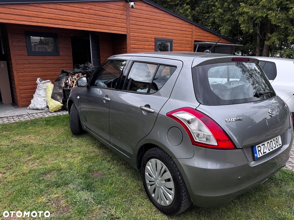 Suzuki Swift 1.2 Club - 9