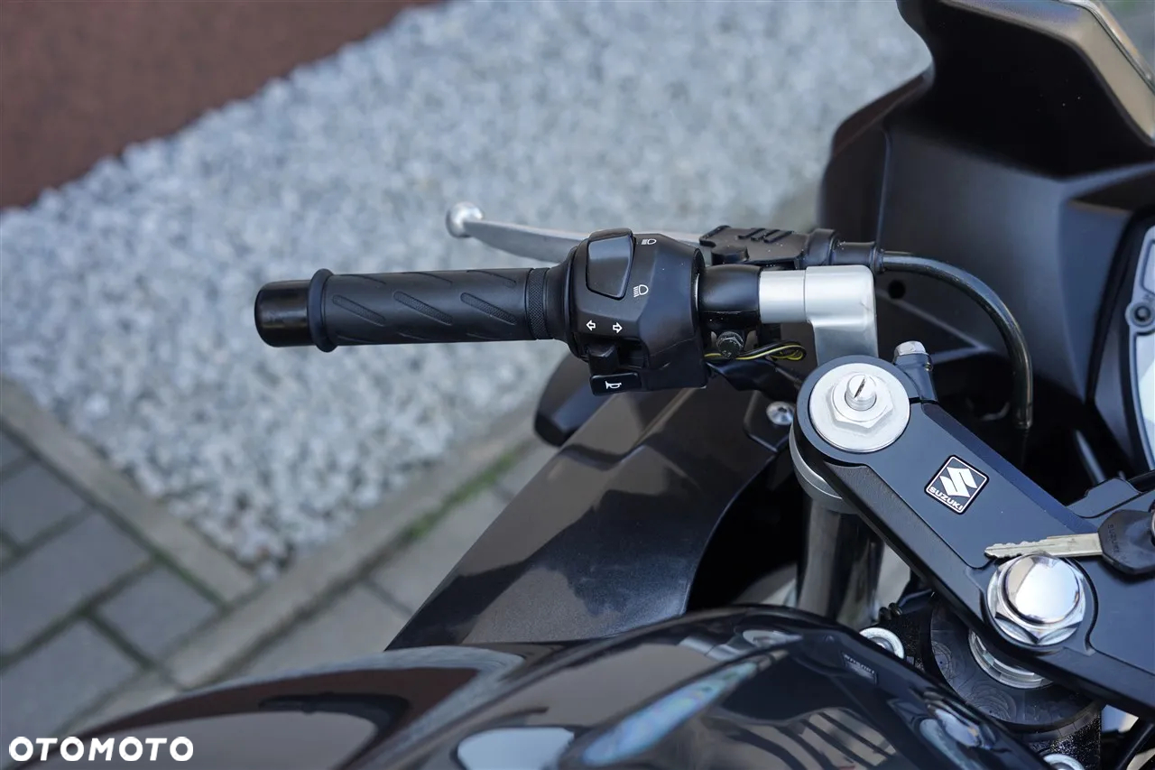 Suzuki SV - 17