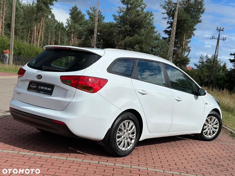 Kia Ceed 1.6 GDI Business Line - 19