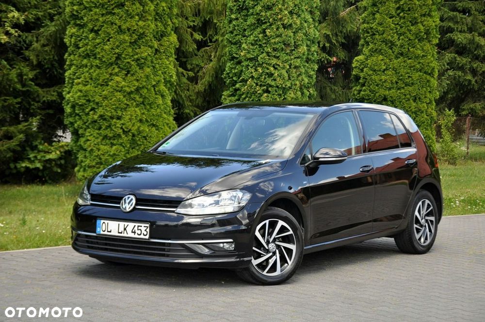 Volkswagen Golf - 10
