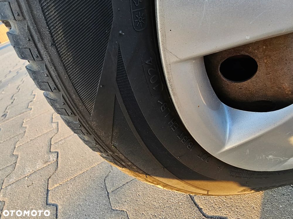 Toyota Yaris 1.3 Luna A/C - 7