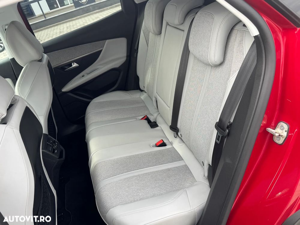 Peugeot 3008 BlueHDi 130 Stop & Start EAT8 Allure - 13