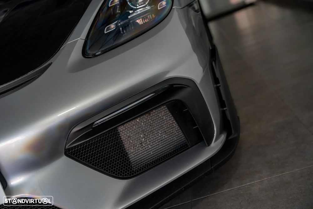 Porsche 718 Cayman GT4 RS - 7
